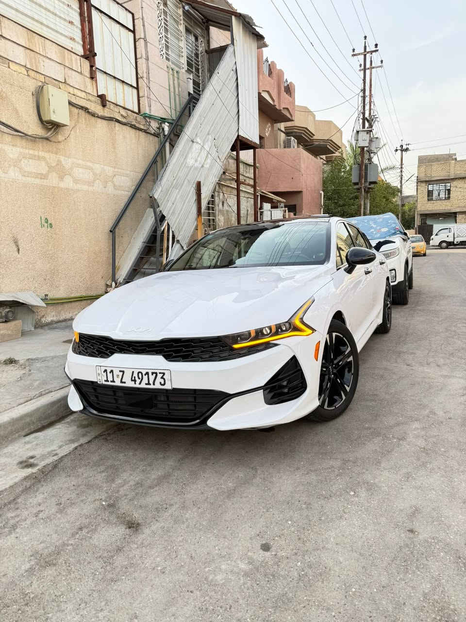 كي فايف جيتي لاين فول مواصفات1/1 امريكي كلين تايتل 2024 ماشية 40Mil وليس Km محرك 1600 تيربو سيارة كلش نضيفة مال بيت السعر 205 وبيها مجال 
***********
