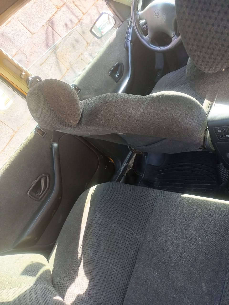 سلام وعليكم بيجو بارص 2011 سياره مال جني خير من الله جاهزه گير محرك تبريد كمريسر فرنسي تجي وشوف ابعينك كلهه ع البلاد امبدل دعاميه اماميه فقط بيهه كد اصبع بداير مال الجاملغ الخلي ما معمره 
     السعر 40 
    العنوان بغداد حي الجهاد 
  الرقم ***********
