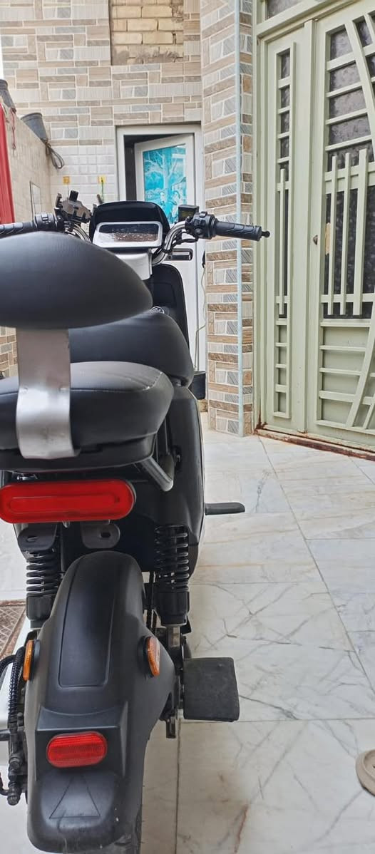 بايسكل شحن للبيع A8الريان 5بطاريه كبير 32امبير البايسكل نضيف الشاشة غيرشغاله والبريك الأمامي غير شغال البطاريات ماصار شهرين من بدلتهن يعني بعدهن جدد مكان كربلاء المقدسة فريحة السعر 350رقمي ***********
