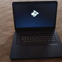 لابتوب لينوفو المواصفات 512ذاكره خارجيه نضافه 100 كامره وبطاريه تشغيل ...