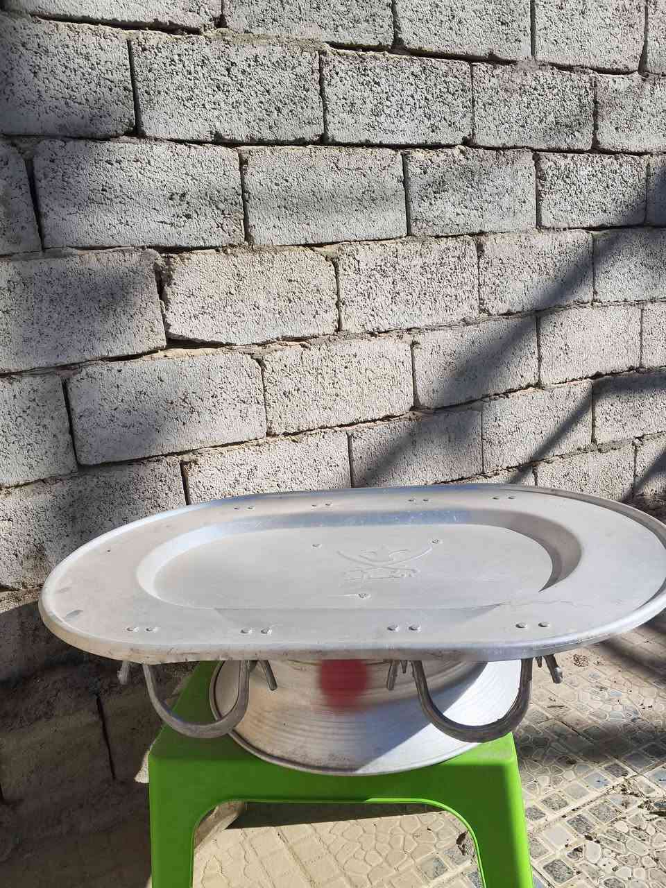 صواني للبيع مستطيل ام العراوي حجم 80 و90 الوزن الثقيل بابل الجبله للاستفسار *********** العدد 20 غير مستخدمات
