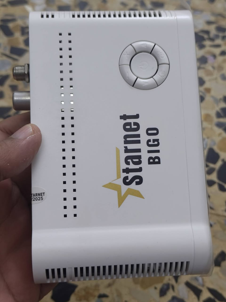 ستلايت ستار نت بيجو العملاق ثلاث احدث انظمة ستلايت وبث ارضي ونظام اندرويد رام 4 ذاكرة 64 يقبل vip على حالياً سيرفر فوريفر وليس vip فاتح جميع الاقمار بدقة 4k حقيقي ريمونت بلوتوت ناطق عدد 2 الاصليات غير مستعملات الجهاز استعمال شهر سبب البيع تم شراء ستلايت ستار نت توين 4000 بلس للتواصل *********** انسى تشويش الابراج مع تيفي بوكس تايكر نظام اندرويد 12 بدقة 4k حقيقي يحتوي على اشتراكات تصل الى10 سنوات للمعلومات اكثر ادخل اليوتيوب السعر 210  الف مع التوصيل
ملاحظة : الريمونت ناطق بلوتوث
