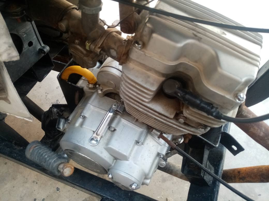 سلام عليكم 
ستوته MTR گلك موديل 2013
نقصها ابريك خلفي فقط سعر 550وبيها مجال 
للاتصال  واتساب فقط ***********
