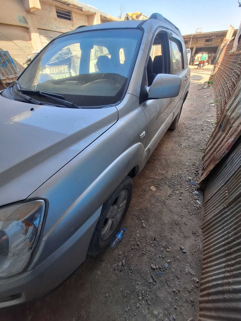 سبورتج 2009 سيارة كايمة ضررها بجم ومصبوغ رقمها بغداد صدر السيارة جديد  عنوان ديالى السعر 
للاتصال/***********
