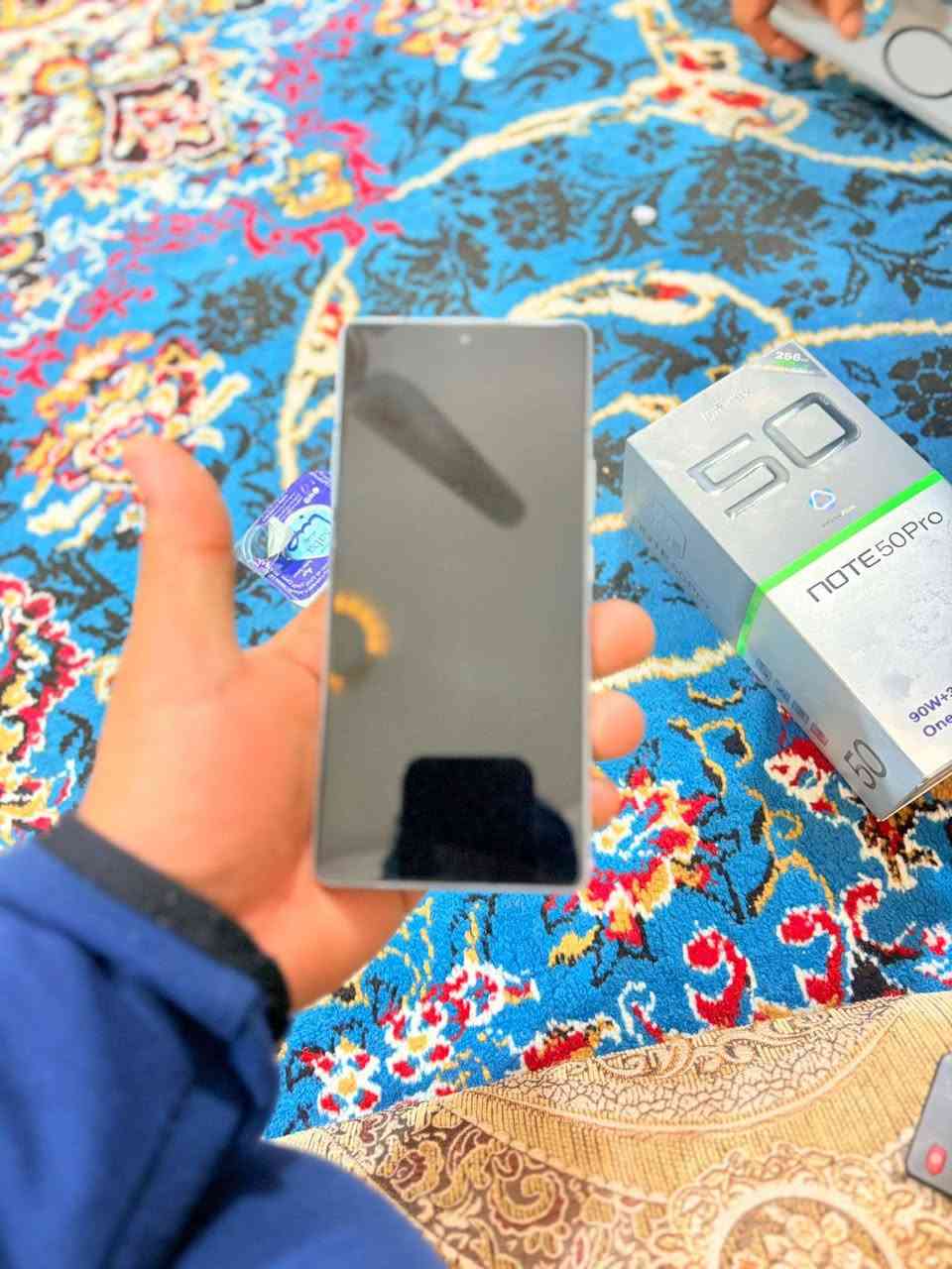 note50proمستعجل علا بيعته السعر 300وبي مجال عنواني بغداد البلديات تقاطع الكهرباء هاذ رقمي بس وتساب ***********
