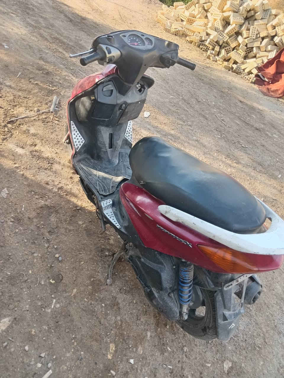 للبيع سكنس نثيه 140 كهربيات كله شغاله سلف وهندر نكره محرك لاتبخير ولاشي بيه ملاحضات بسيطه
سعر 350 وبيه مجال مكان بغداد المدينه ***********
