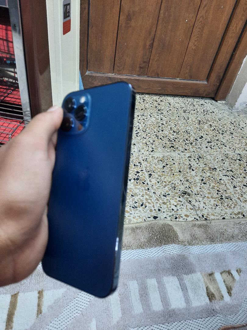 السلام عليكم ايفون 12 بروماكس لل مراوس فقط.. مبدل شاشه ٣ خيارات فيس ايدي شغال تك ١٢٨ بطاريه ٧٢ لل مراوس فقط التواصل *********** بي واتساب
