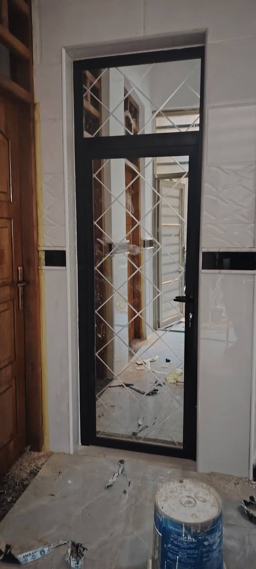 ابواب المنيوم +pvc تفصال 
ميسان قطاع 30  شارع المدارس مقابيل مدرسه الاندلس 
***********
