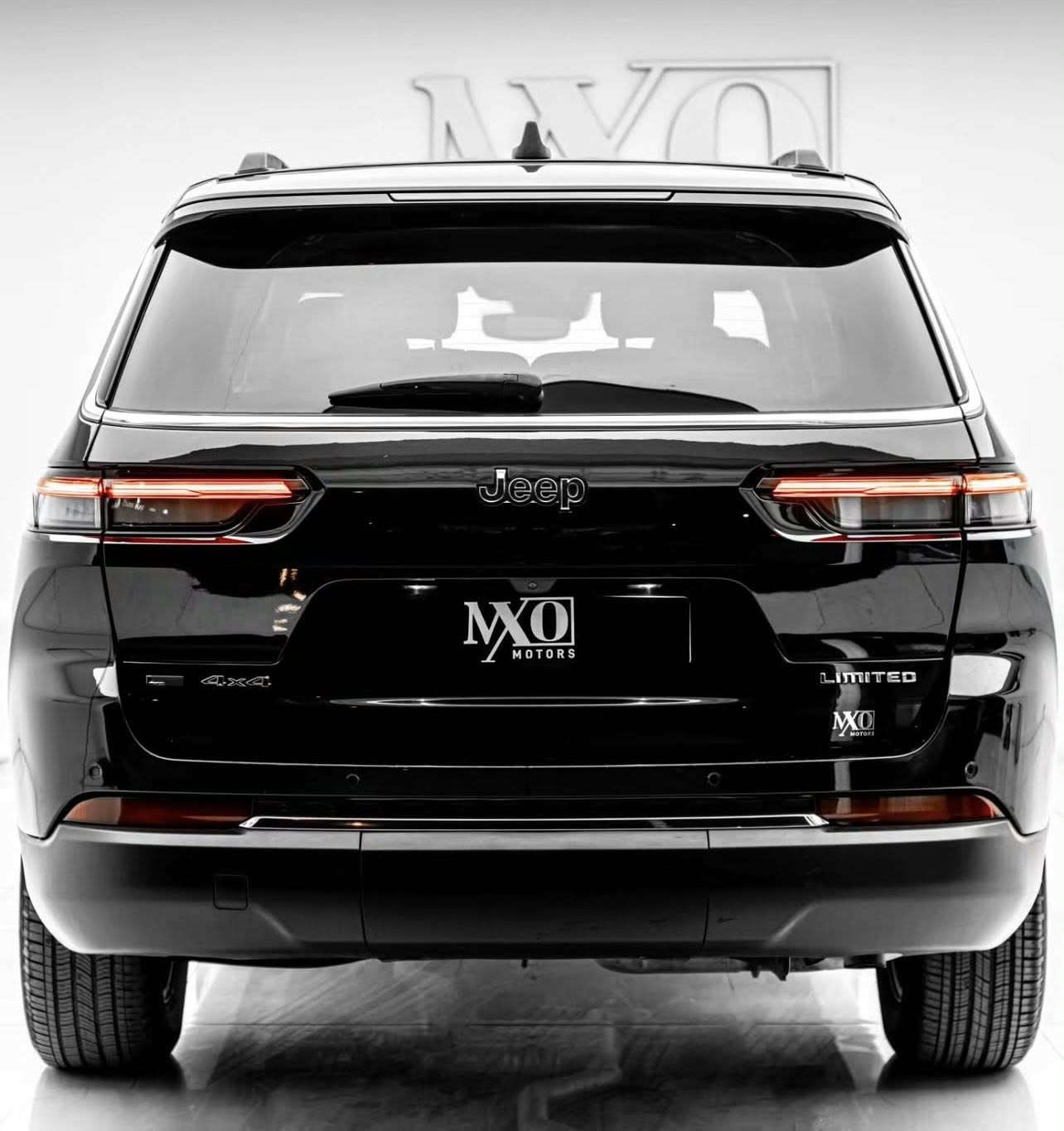 جيب كراند شيروكي  2023
كلين و مكفولة 
رقم شمالي و باج جام اسود بيها 
محرك 6  سلندر 
ماشية 43  الف 
لمتد فول بدون فتحة 
شاشات خلفية شركة 
شاشة كبيرة 
 سيارة نظيفة و بدون مصرف 
تفاصيل اكثر واتساب 

0750 534 4376
