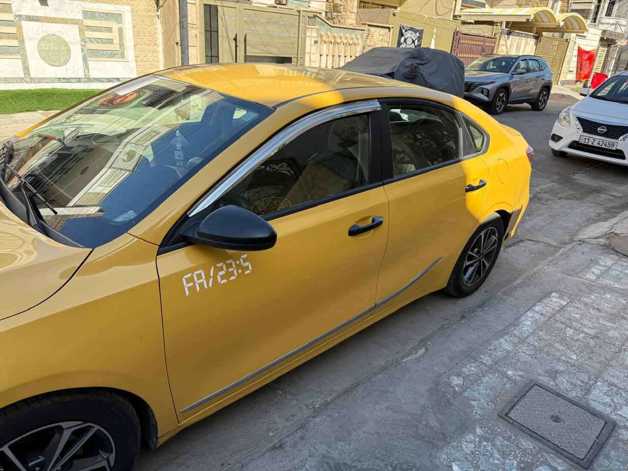 فورتي وارد امريكي 2022رقم بغداد محرك 2000دوش محرك it  بيها منضمومه غاز كامله وجديده سياره حلوه وخير من الله حادثها قطعتين جاملغ وباب خلف السائق مكانها بغداد البلديات وايضا تتواجد في بسمايه للاستفسار اكثر
‏‪*********** 
*********** بغداد, العراق
