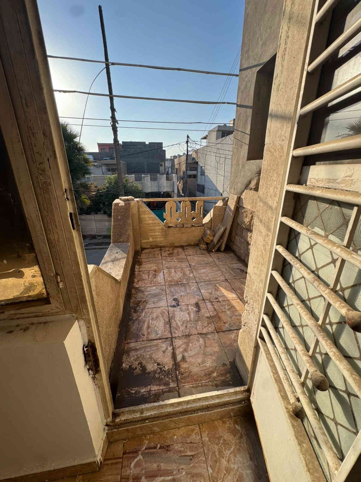 ❄️✨———————-⸻✨❄️

🏠 بيت للإيجار – مربع تبوك

🔹 المواصفات:
 • 3 غرف نوم
 • صالة
 • مطبخ
 • حمّامين

📍 الموقع: مربع تبوك

📞 للاستفسار: ***********

📍 موقع المكتب: السيدية – الضباط، مقابل لحوم جويلي
مكتب المصطفى للوساطة العقارية
