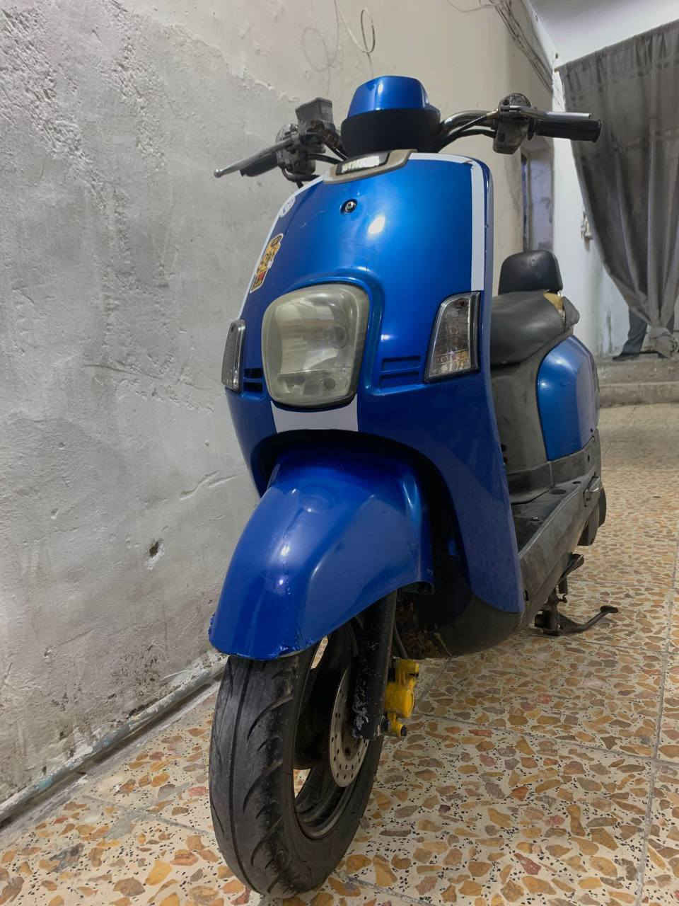 السلام عليكم
دراجه بوليس نظيفه مكينه كفرات كفاله عامه مبدله بس صالونصه دراجه حلوه ونظيفه الدراجه قدامكم اللي يحب يستبسر يدخل خاص دراجه سعرها 650 عنوان مدينه الصدر 
***********
