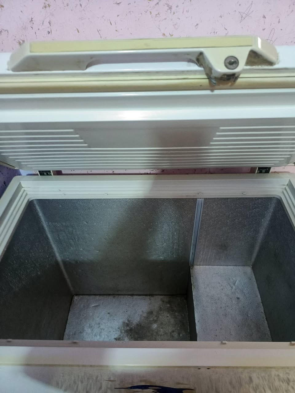 السلام عليكم ورحمة الله وبركاتة مجمده شغاله عل فحص لبيع السعر 200وبيهه مجال المكان فلوجه قرب جامع الفرقان الاستفسار عله هاذ الرقم ***********
