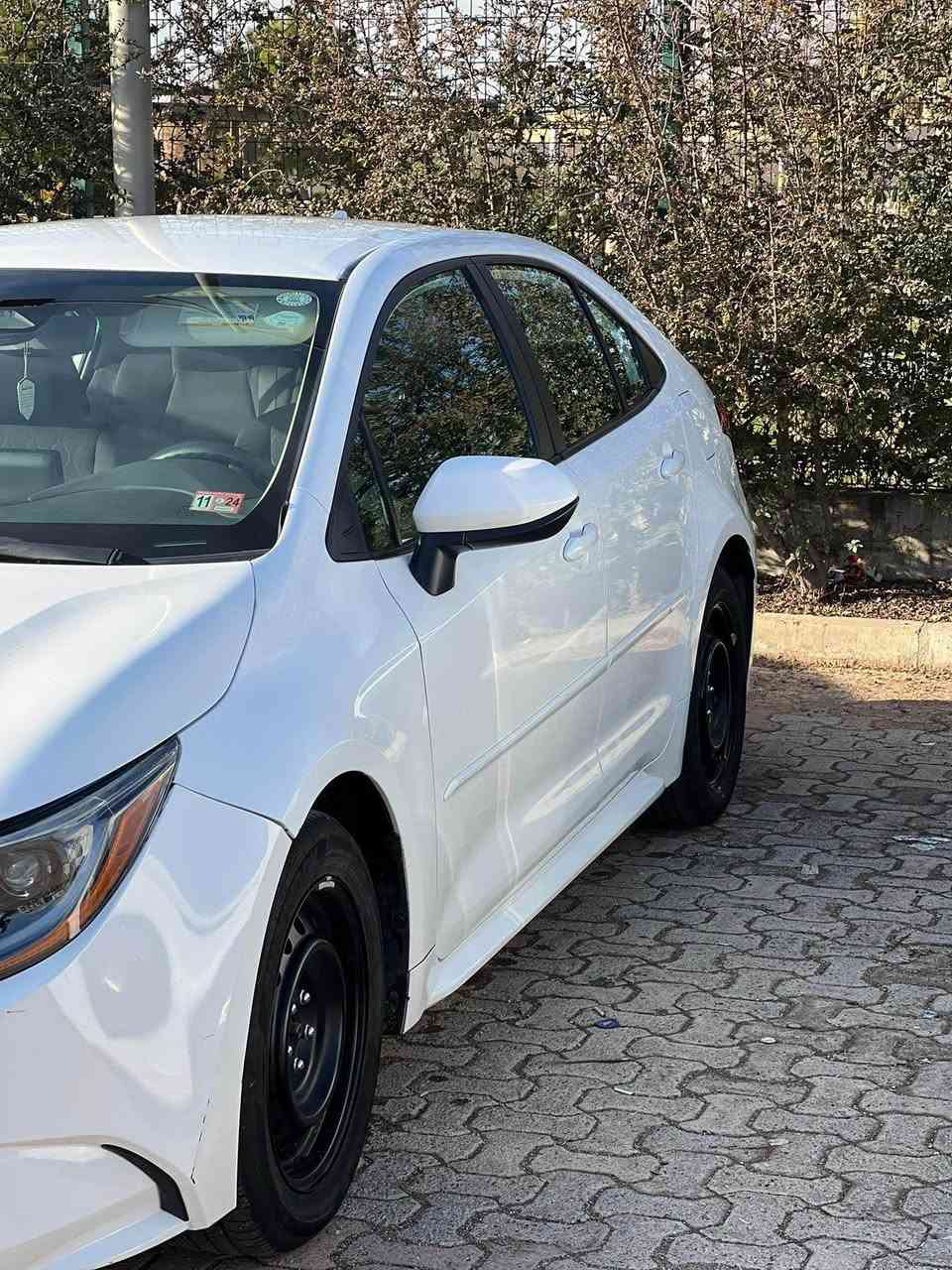 كولار موديل 24سعر مانسب تصل تدلل 
موصفات Le
حادث فقط جاملغ وربع بونيد جاملغ خلفي ضربه سطحيه خفيف بدون ارباك مرقم كامل اربيل تحويل وكاله نفس اليوم 
ماشيه 8الف بعدها إخت زيرو حداديه كل بلادي 
مكان اربيل تصل رقم *********** وتساب شراي يخابر 
موارس فقط ارقام شماليه شعندك اروسك أربيل, العراق
