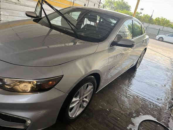 السلام عليكم 
ماليبو 2018 گلين تايتل 
مكينه 1500 تيربو 
مواصفات LT
بصمه ابواب وبصمه تشغيل 
فول مواصفات ماعدا الفتحه 
سياره نظيفه كلش 
السعر المطلوب 125 $
للاستفسار 
***********
