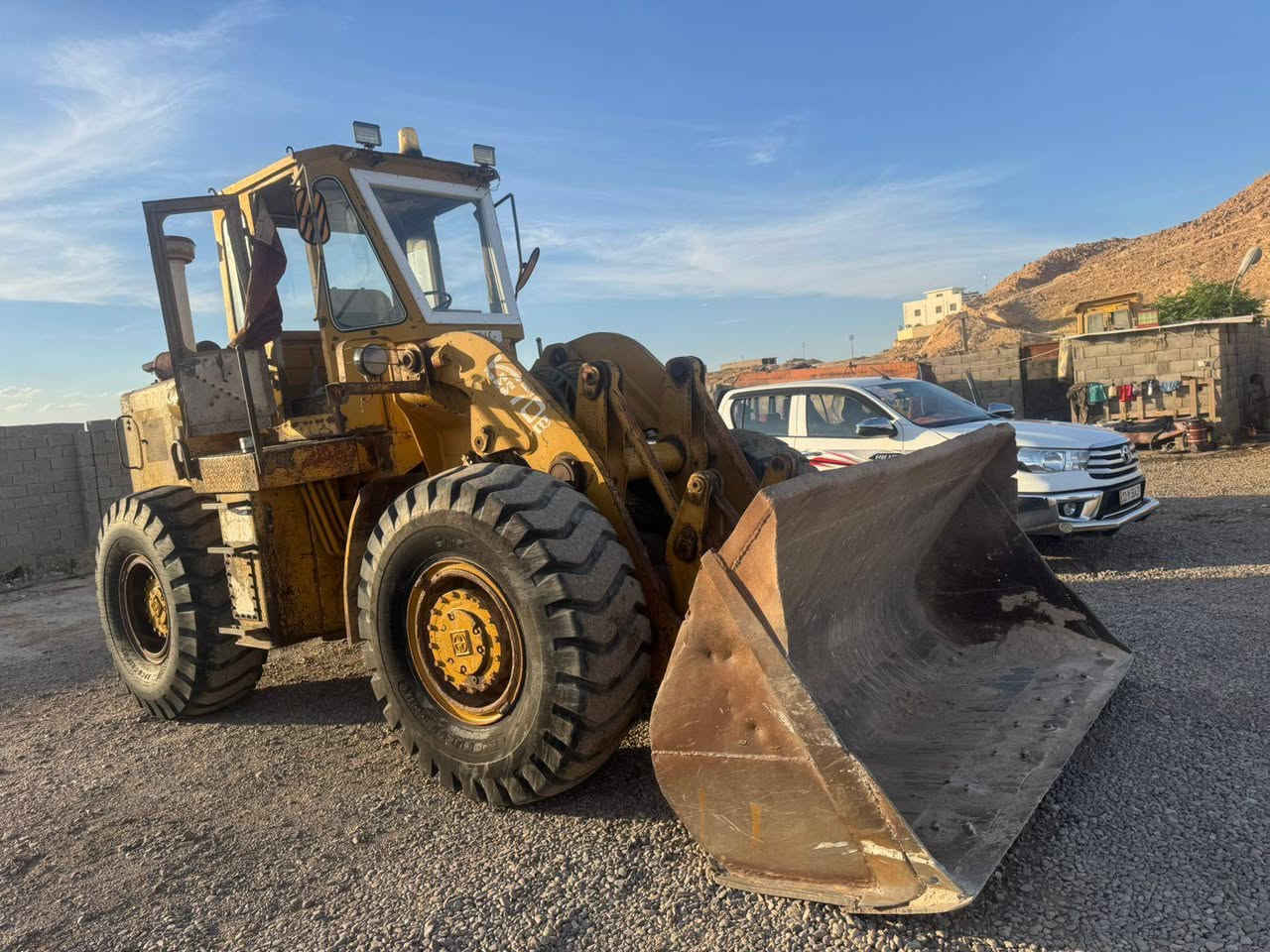 🚜 للبيع شفل Kawasaki 70B موديل 84
✅ مكينة أزوزة لا تنقيص ولا تبخير
✅ كير بلادي شرط
✅ رفع ودفع شرط
✅ جاهزة للشغل وما بيها نقص برغي
📍المكان: الأنبار - راوه
📄 الرقم بغداد تحويل ثاني يوم صينية بلادية
💰 السعر المطلوب: 180 ورقة وبي مجال
📞 للتواصل: ***********
#شفل #كاوسكي #Kawasaki #شفلات #معدات_ثقيلة #العراق #بغداد #الأنبار #راوه #بيع_وشراء #معدات #شفل_للبيع #معدات_انشائية #HeavyEquipment #Iraq #لودر #كاوسكي70B
