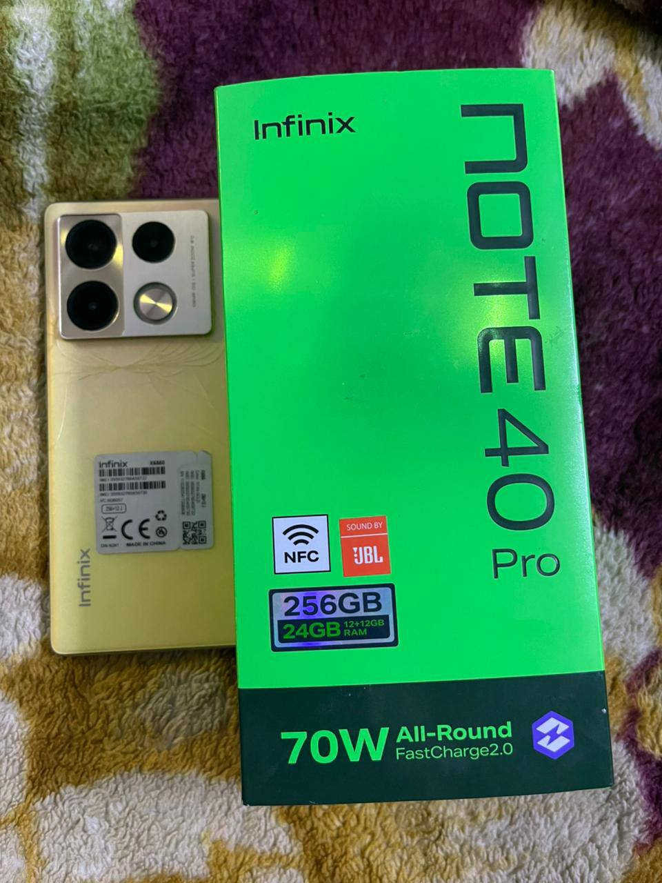 سلام عليكم انفنكس نوت 40برو ذاكره256 داخليه 24 مراوس او بيع 200 قفل قفل قفل 
‏‪***********‬‏ واتساب
