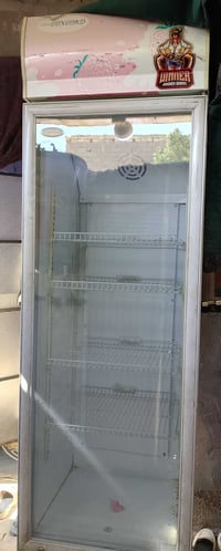 ثلاجة • للبيع