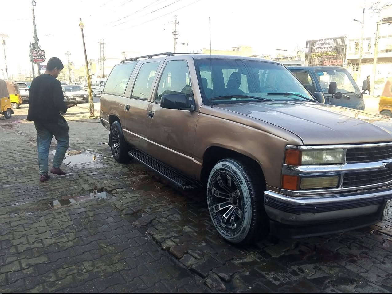 السلام عليكم
جمسي موديل 1996
كير ومحرك بطه 
بسمي تحويل ثاني يوم 
مكاني بغداد حي الكوفه 
السعر 40وبيها  مجال
***********
