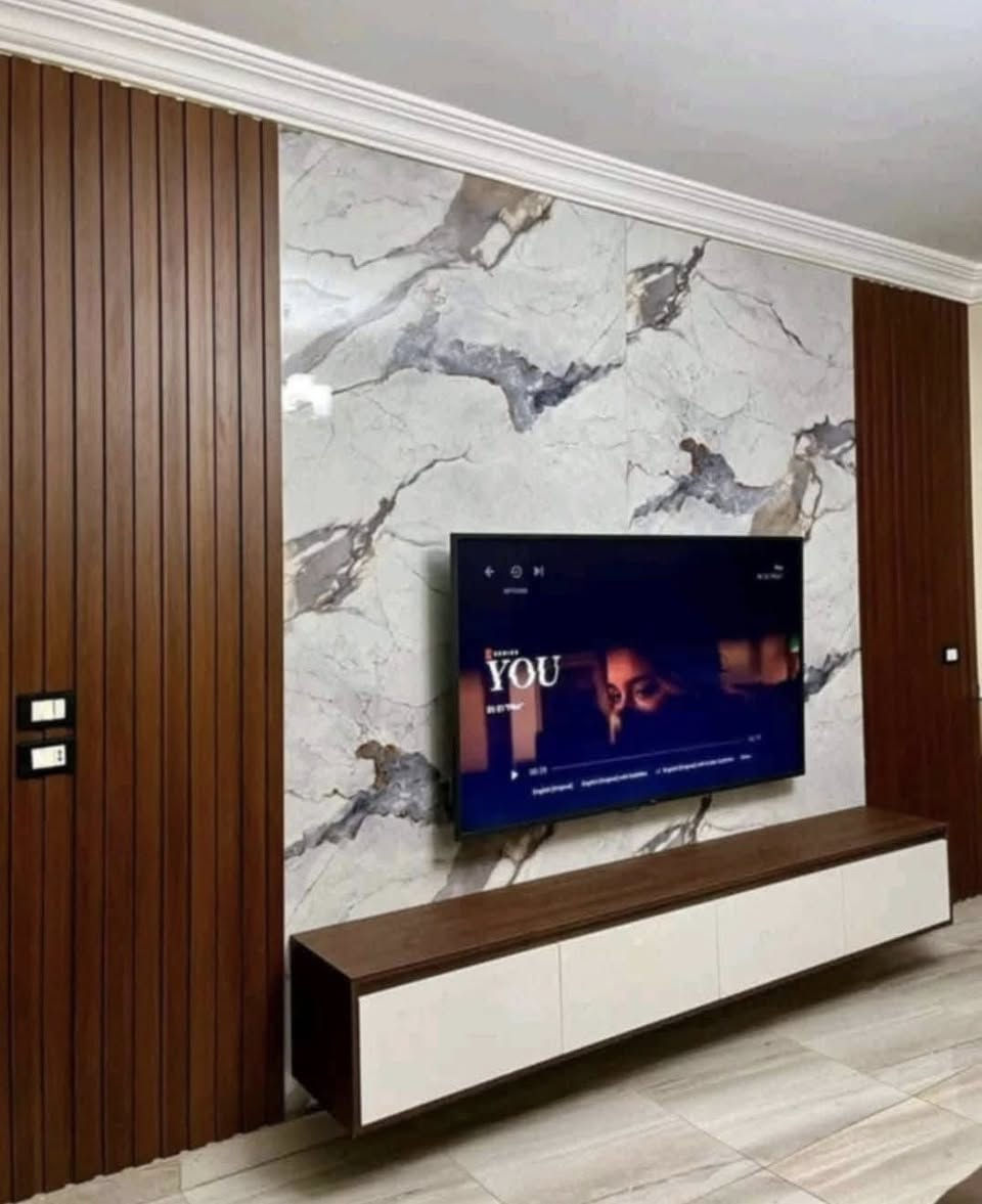 سقوف ثانويه وجداري بلاستك ورق جداري وبديل الخشب وبديل الرخام وشيبورد وجميع الديكورات عملنه والاستفسار على رقم ***********
