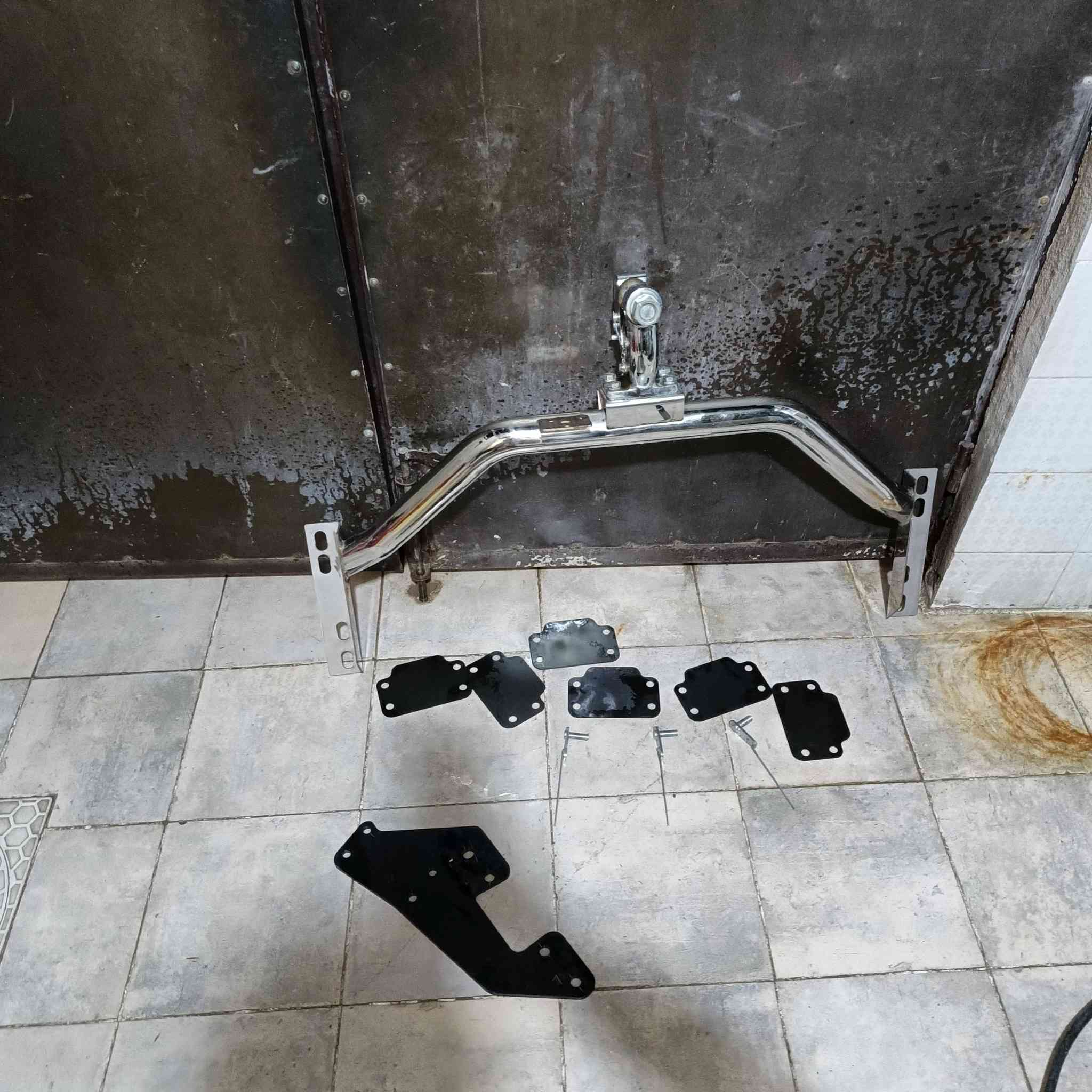 السلام عليكم درع هايلوكس خلفي هوك وكاله مال الشركه السعر 125 وبي مجال بسيط العنوان بغداد التواصل الرقم‏‪‏‪***********‬‏
