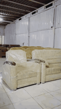 تخم تركي مستخدم عشر مقاعد نضافه 90%سعر 450 وبيه مجال 07810945984