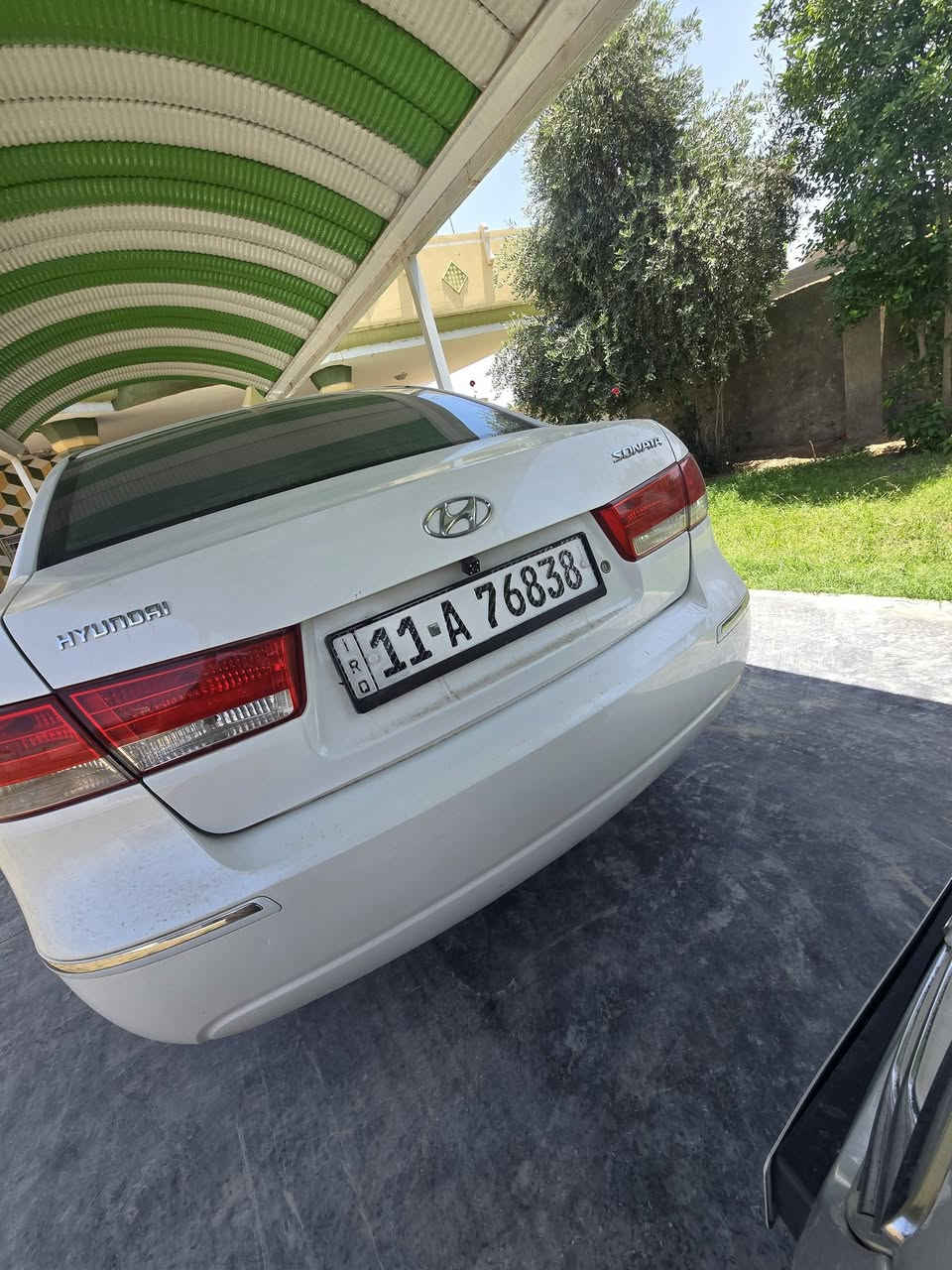 سوناته 2011
كفاله عامه عدا شبر صبغ بدون معجون اثر شخط جهه اليمنه بتكمه 
محرك 2400 مامفتوح جديد 
فول مواصفات 
بغداد بأسمي سنويه وهزه جدد 
تخم تاير كير محرك كفاله السياره 
كهربائيات كامله 
سعرها ١٥٠ بيه مجال بسيط 
مكاني بابل جبله 
الاستفسار الاتصال 
***********
