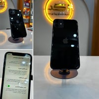 ايفون 11 (امريكي)مستخدم بطاريه 82% لون اسود ذاكره 128 نظافة 80% مع كار...