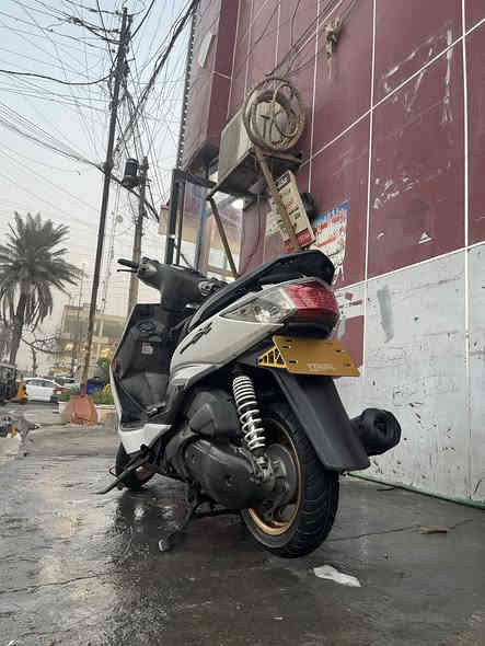 السلام عليكم سكنس فحل نوزل خمسينه  أم طلاعات دراجه جديده مكنيه مامفتوحه جيب فيتر وتعال دراجه بيه كلچات آر جي إس يعني شلعه شك الكاع وصالصنه أر جي إس رياضي صوت يخبل كهربيات كله شغاله اشاير لدات 3 ألوان لايت عالي ناصي وكشن رياضي عالي و قاعدة رقم  دراجه مناقصه شي سعر 800  المكان بغداد بلديات *********** خاص ماعندي بس واتساب وعل خط
