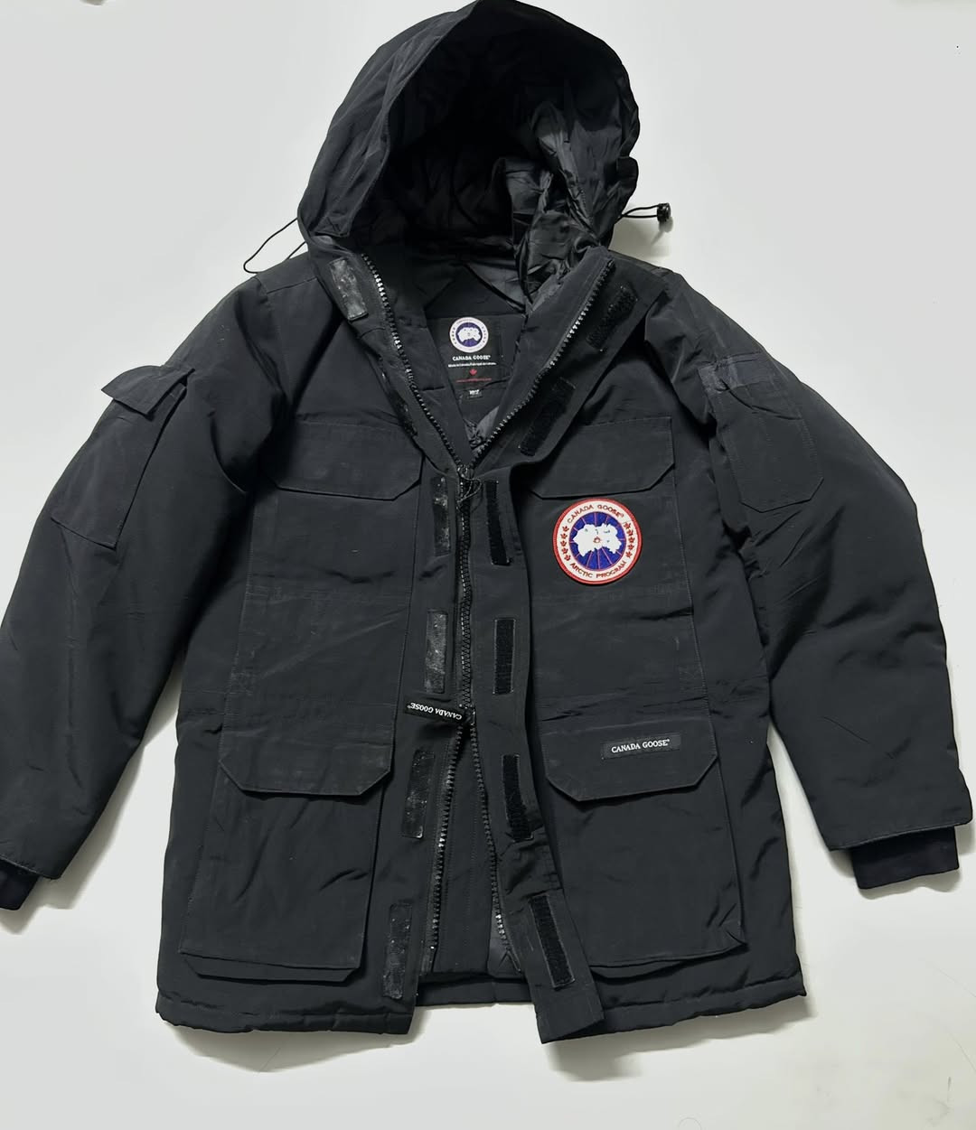 سڵاو و ڕێز
 بابەتی تایبەت 🔥🔥🔥
کەنەدا گوس  🇨🇦 
پەڕ 🪶 

Expedition Parka 
ئۆرجیناڵ خاوێنی %99

سایزی XS بۆ لارج L دەبێت

گەیاندن بۆ سەرجەم شارەکان بەردەستە
***********
کەناڵی تیلیگرام
https://t.me/davarsstore
