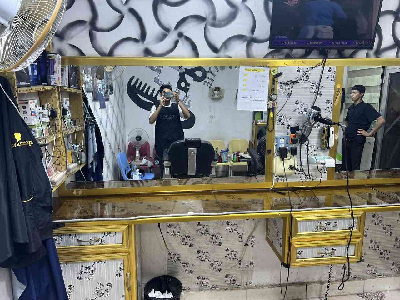 مرايات  العدد ٢ ميز طويل ملحوم  كله المنيوم وشغل مرتب وقوي ونضيف مجرات ٣ وبيبان ٢ ونضافته 90 وسعر قيم وخذ مكاني البصره امعقل  ***********
