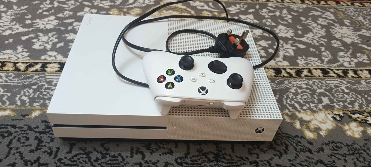بۆ فرۆشتن gaympastw gta5 تیایە.
جیهازەکە کراوەیە زۆر بێ کێشەیەو بە زەمان.
نرخی 155 هەزارە گەیاندن بۆ سلێمانی بەردەستە.
ژ. م. *********** شربازهير, السليمانية
