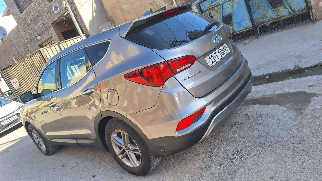 سيارة سنتافيا موديل 17 أمريكي حادث بابين عكس السايق كشنات جلد أربعة سلندر 5راكب بيه منظومة غاز سيارة حلوة ونظيفة كلش ماشية 127 الاستفسار  على الرقم *********** / السعر 133 بيه مجال للطيبين موجود سونار جديد
