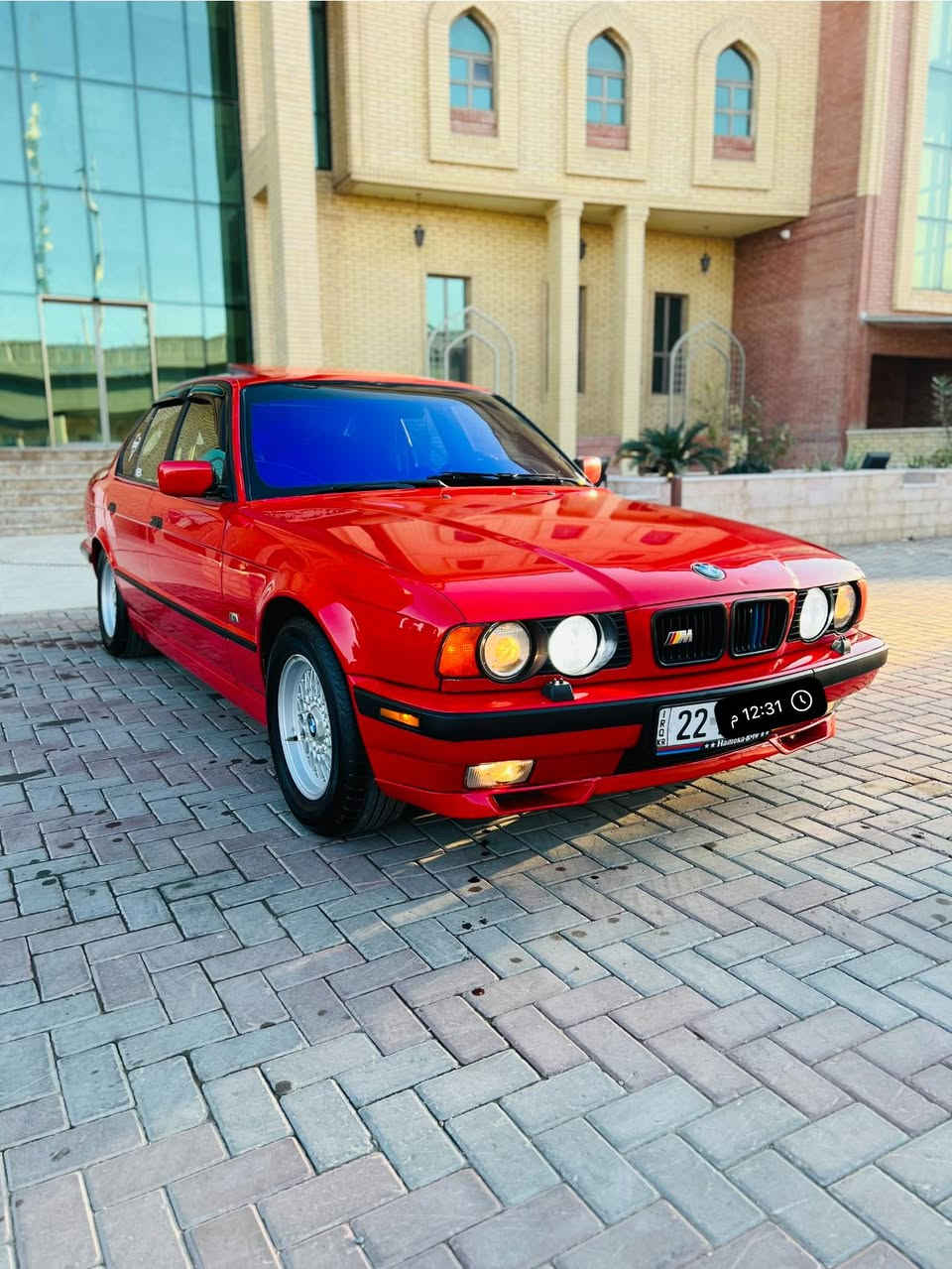 السلام عليكم للبيع بي ام موديل 1991 محرك مسكر شرط كير وتماتيك شرط صدر امامي خلفي جديد تخم تاير جديد ويل خليها جديد السيارة بلاديه صبغ عام جماليه بدون حادث رقم اربيل السياره بلاديه بجم عريض سلايت  تبريد ثلج 🧊 السعر 65 وبيه مجال مكاني تكريت ***********
