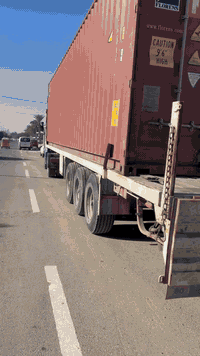 الفضل لله وصول حاوية من الدواوين جديدة ابو ضمان 5 سنوات الموديلات جديده  وبأسعار مناسبه يم مزاد الفهد بغداد الغزالية شارع مدير الامن  ***********
