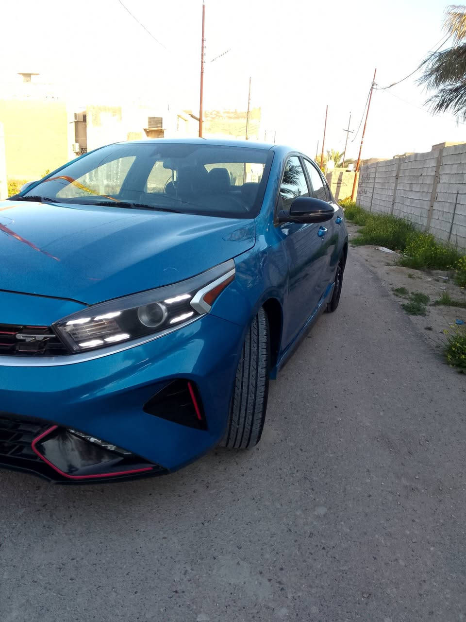 السلام عليكم فرتي للبيع موديل 2023 السياره فول مواصفات معده الفتحه والكشنات تاخم تاير ويل15 صادر جاديد ماكينه وكير ماكوفوله  السعر خاص رقم الهاتف ***********
