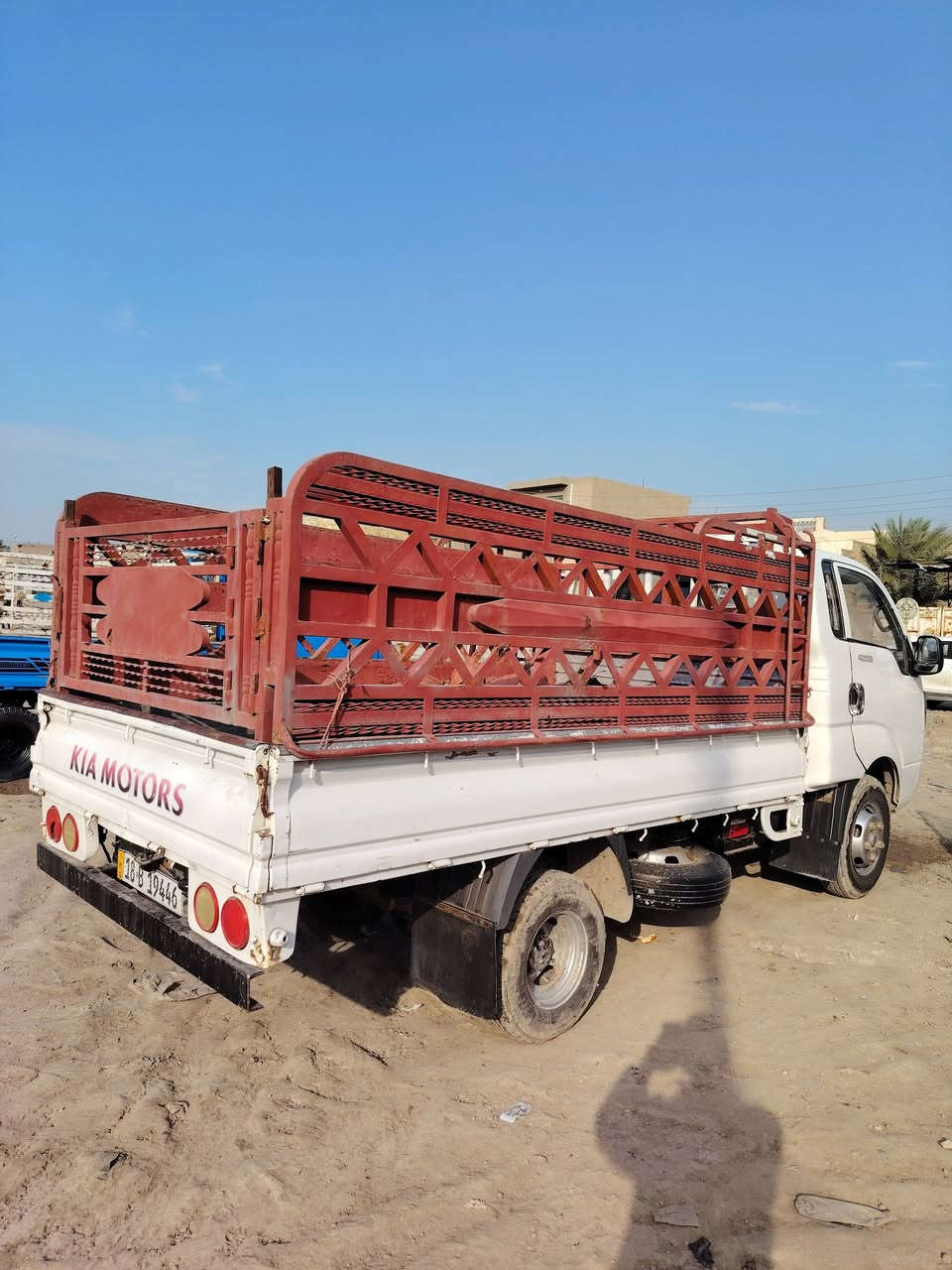 سلام عليكم  فحل موديل 2010 سياره مفتوح رقم بابل انكليزي باسمنه بيه طخه بالبنيد موضح بالصوره سياره جاهزه وين متريد اطلع مكينه كير اكسل مكان سياره بابل السعر 95 بيه مجال قليل ***********
