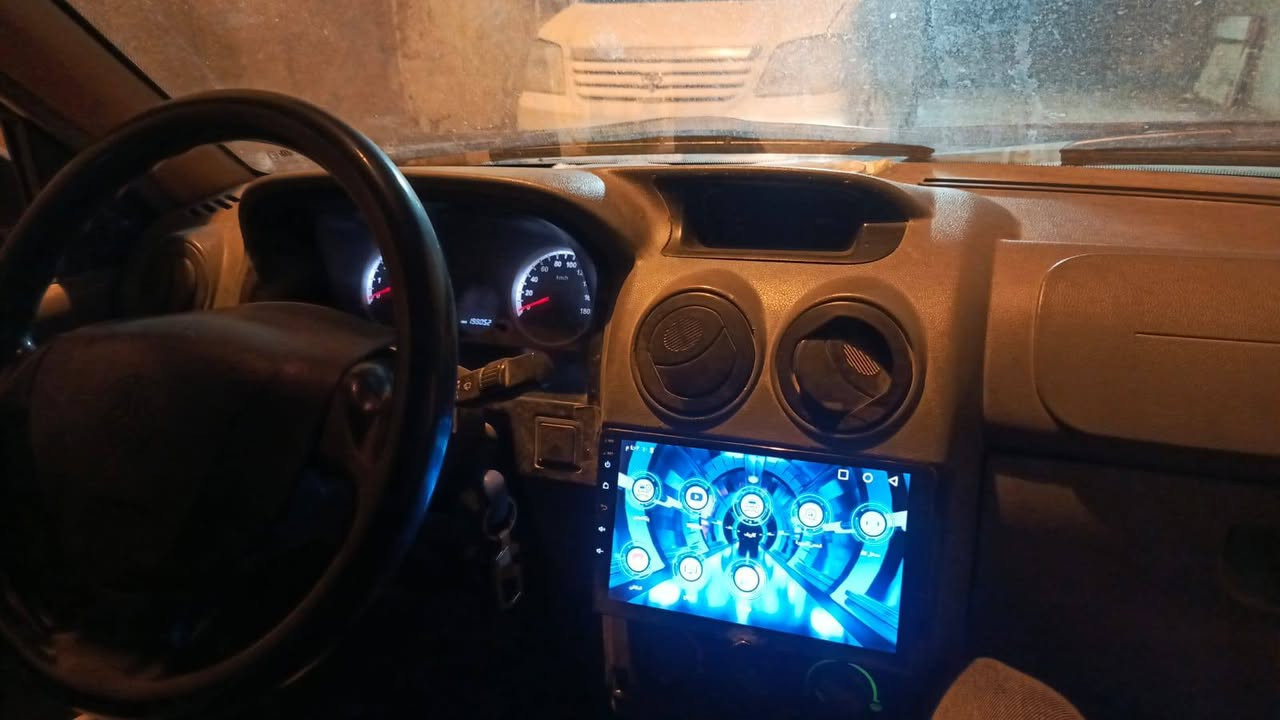 السلام عليكم سياره سايبه للبيع موديل 18 سعر 35 وبيها مجال ***********
