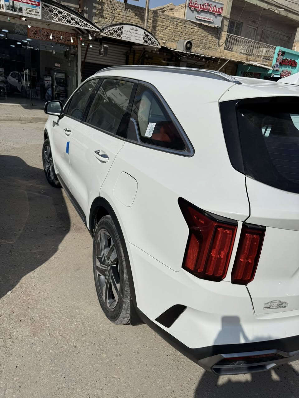 سلام عليكم للبيع فقط سورنتو موديل 2021 مكينه 3500 7 راكب كشنات كهربائي جنطه كهربائي وباقي الموصفات المعروفه بيه طخات موضحات بل الصور الاخيره رقم بغداد الجديد السعر 255 وبيه مجال للطيبين عنوان بابل الاسكندريه للتواصل ***********
