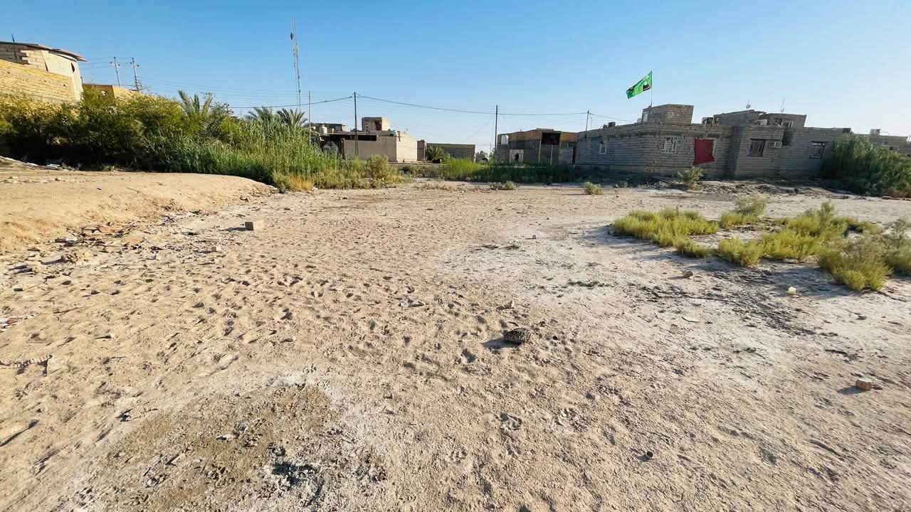 قطعه زراعي للبيع
مساحه 300 متر 

وجه 12 ونزال 25 

طريق سوك فضليه نزله مدرسه الامام الباقر تبليط قريبه للشارع لعام مسافه 200 متر 

كافه لخدمات متوفر كهرباء ماي تبليط قريب مدارس مستوصف 

السعر جدا مناسب 8 وبيه مجال للشراي 

لاستفسار والتواصل خاص او على الارقام لتاليه

ابو امير  :  ***********

منتظر حازم :  ***********

نستقبل كافه العروض الطابو والزراعي بيع وشراء في جميع مناطق سوك الشيوخ في مكتب الأمير للعقار  حي الجوادين قرب الصيدليه مباشرتا
