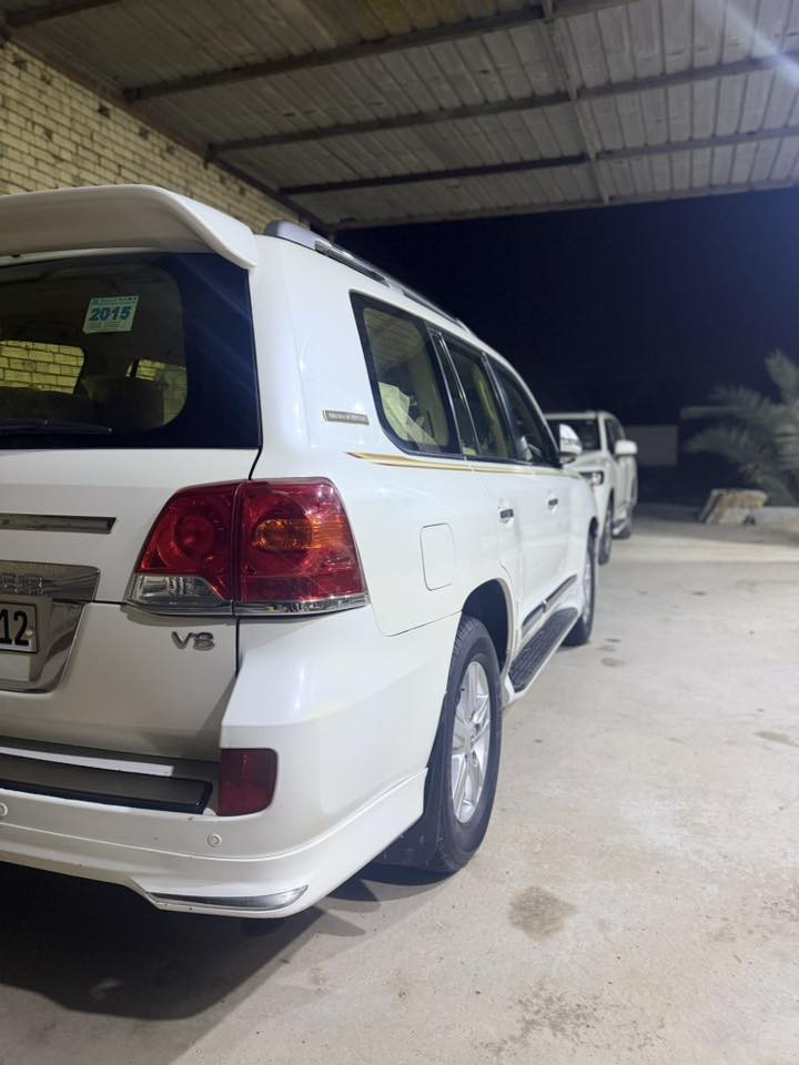 سلام عليكم
لاندكروزر للبيع مديل 2015 
مواصفات لگزز
دگم خزن 
كشنات تدفئة وتبريد 
استيرن كهرباء 
رقم أربيل السنوية  لل ٢٠٣١
تحويل ثاني يوم 
للاستفسار التواصل عل الرقم ***********
البصرة قضاء المدينة
