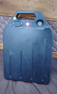 بطارية ٦٠فولت ١٥آه • مستخدم ١٥ سايكل • مزاد