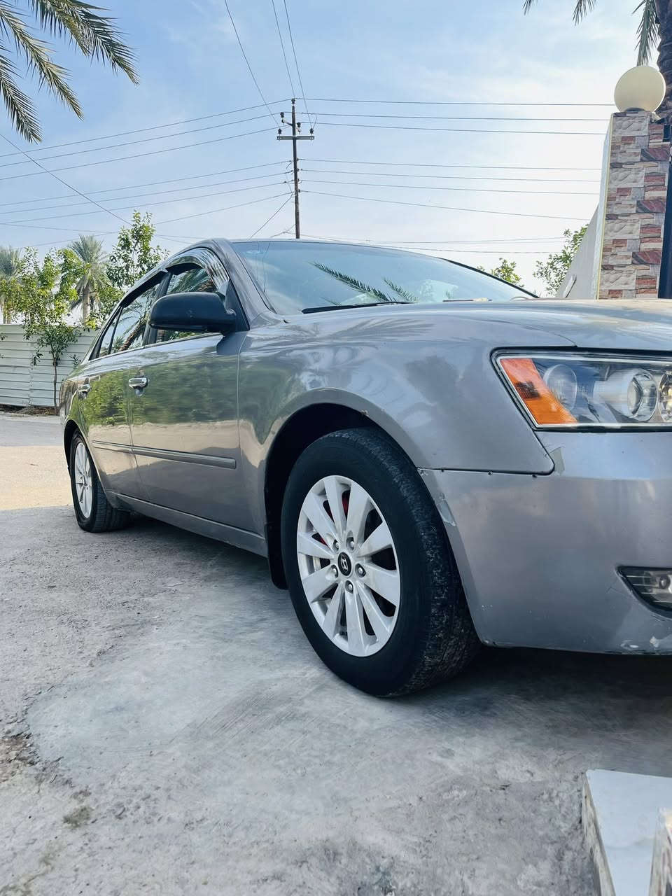 سوناته امريكي بدون حادث فقط صبغ حزام بدون دواخل محرك 6سلندر تبريد منظومه كامله رقم بغداد بسمي  هزه ولوحات جديده العنوان بغداد ابو غريب الحمدانيه السعر (90)وبيها مجال ؟رقم الهاتف ***********
