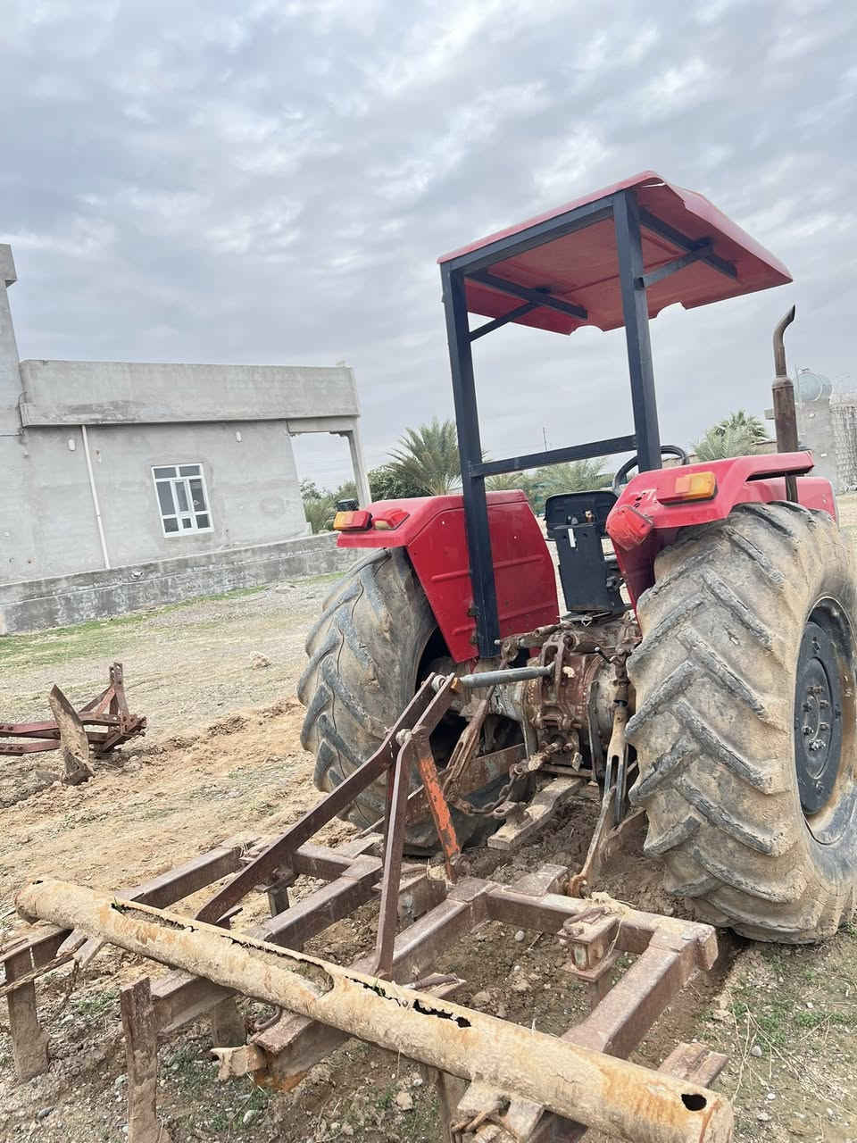 مكينة فوركسن انكليزي موديل 81 للبيع  العنوان صلاح الدين بيجي ***********
