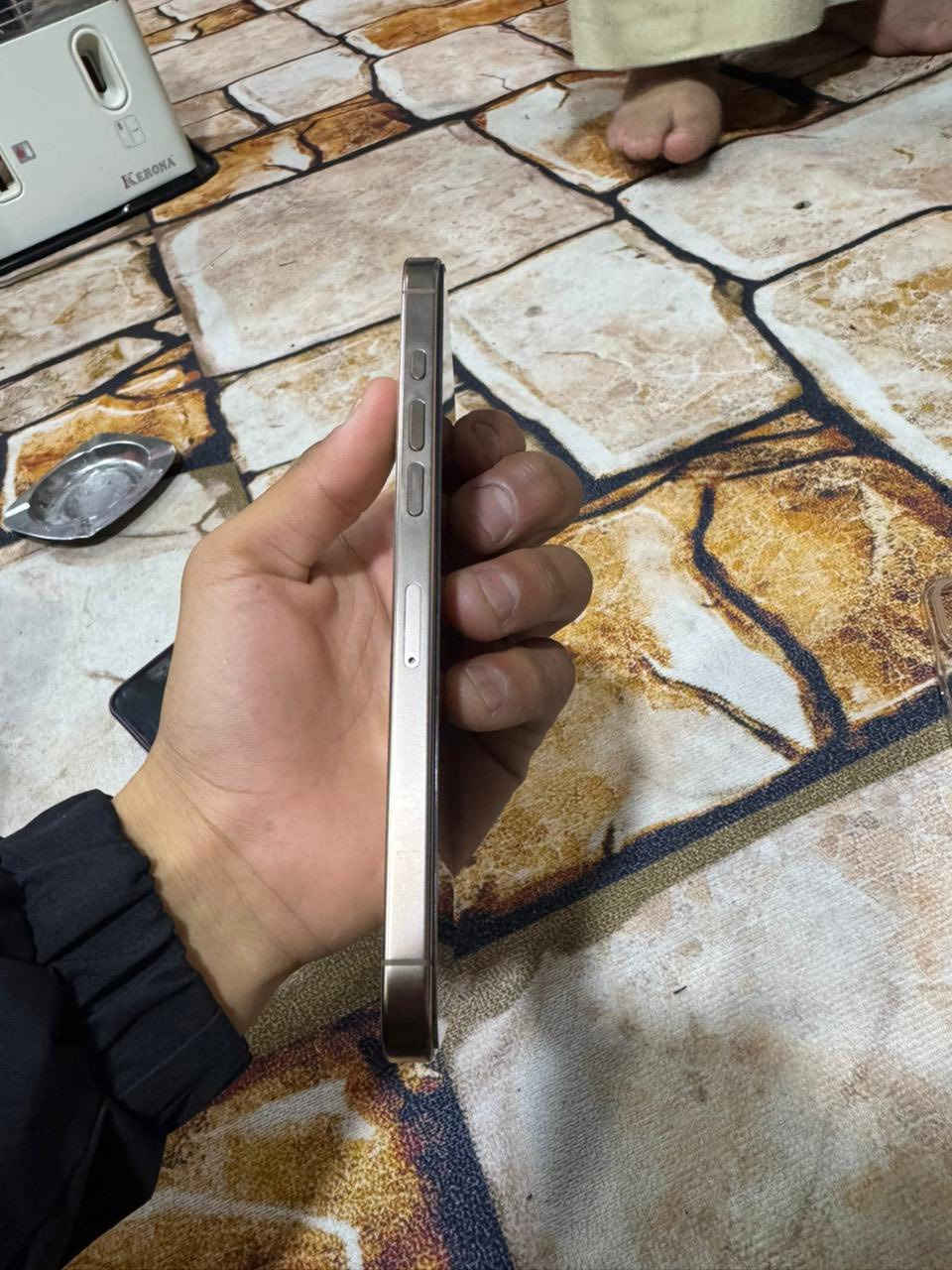 متوووفر للبيع

سعرر مناسب

📱ايفون16برو ماكس 
جهاز تحفه

💾256

🔋 نسبه البطارية91

📞دبل سيم كارت

فول نضافه 

سعر 1350وبي مجال بصط 

الشراي يتفضل خاص لو يتصل عل رقم 

***********
