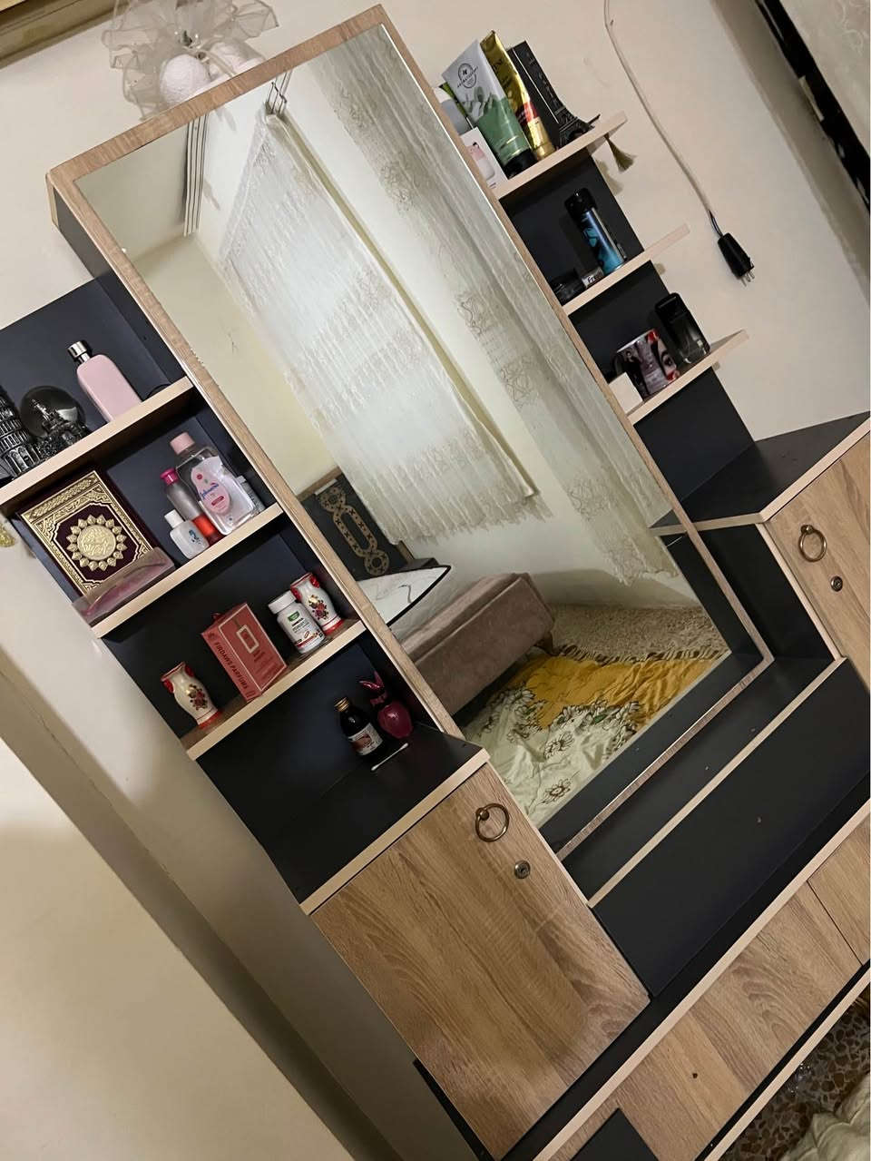 غرفة نوم شبه جديد
٥٥٠الف دهوك, العراق


**إذا كنت صاحب هذا الإعلان وتريد حذفه لأي سبب، رجاءا أرسل رسالة إلى الدعم الفني**