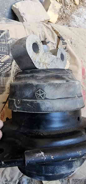 السلام عليكم...
الاذان اصلية تفصيخ 
لايت اصلي 
اشاير اصليات 
قاعدة الرقم جارجر اصلية ...
*********** ...توصيل لكل محافظات
