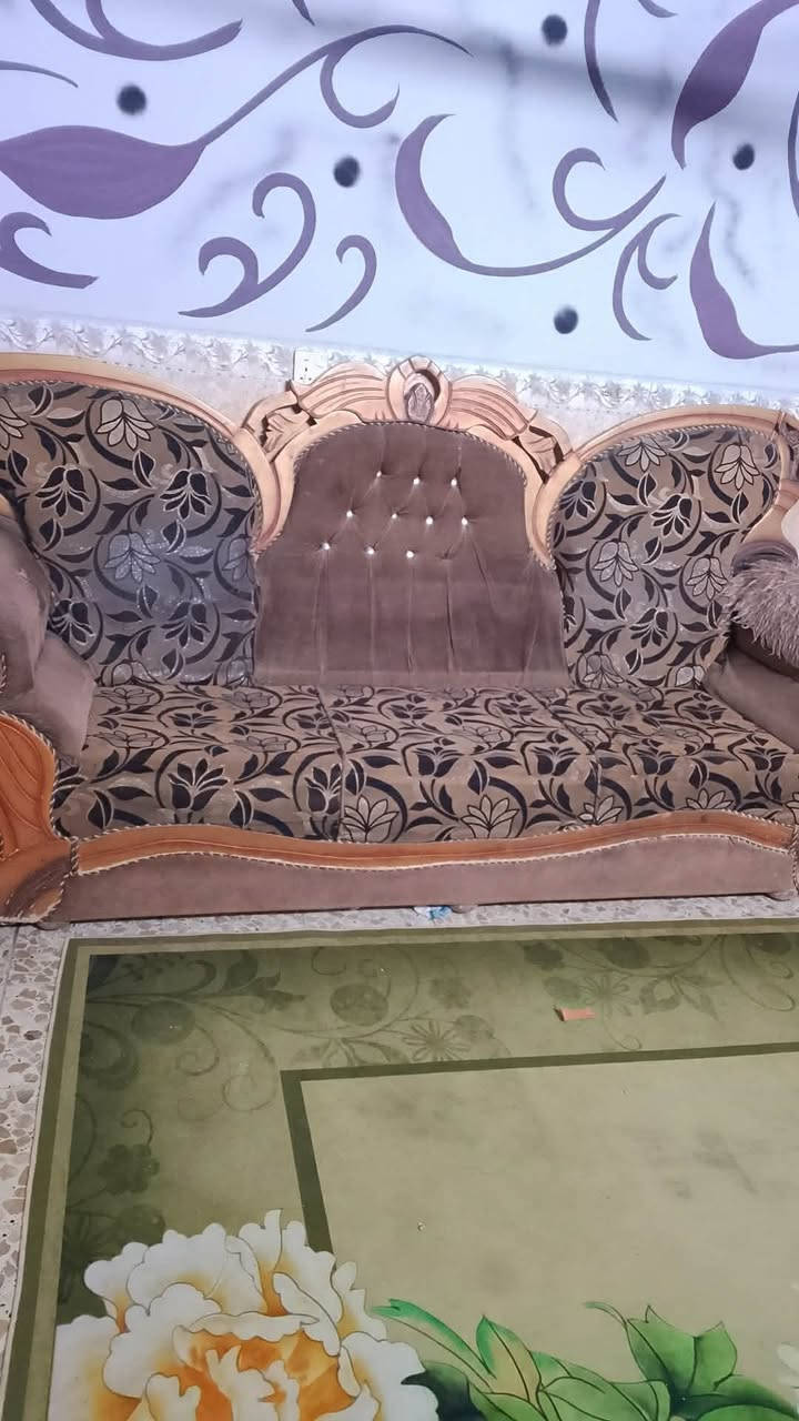 متاح تخم قنفات ملكي عشرة مقاعد نظافه فووول بدون اي ضرر مكان بغداد زعفرانيه السعر المطلوب 200الف قابل للتفاوض ***********
