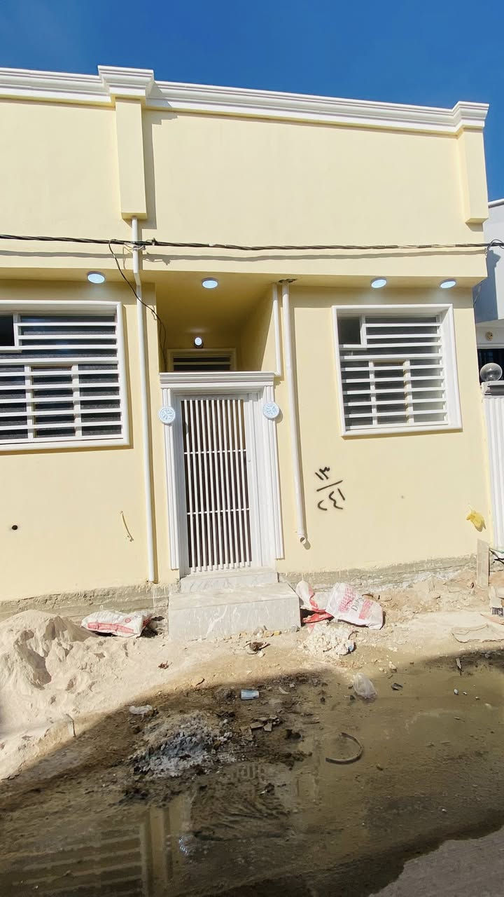 السلام عليكم ورحمة الله وبركاته 

📌 دار طابو زراعي للبيع في النجف
📌 مقابيل ملحق قرية الغدير عمود 325 بالخط الاول 
📌 بناء درجة اولى وجديد وقريب جدا من الشارع العام 
📌 المساحة ٥٠م  طابق واحد
📌 قرار محكمة باسم المشتري لضمان حقه
📌 (تبليط + ماء + كهرباء+ انارة + سوق + مدارس )
📌 السعر 28  مع المجال

للاستفسار ***********

‎ #بغداد #النجف #شراءعبرالانترنت #هاشتاك #مجمعات #زراعي #طابو #الشعبالصينيمالهحل #دار #دارللبيع #مساحة50م  #عروض #بيع #بيوت #عقارت #طابو #اكسبلور #بيت_زراعي #بيت_مناسب #بيت_50متر
