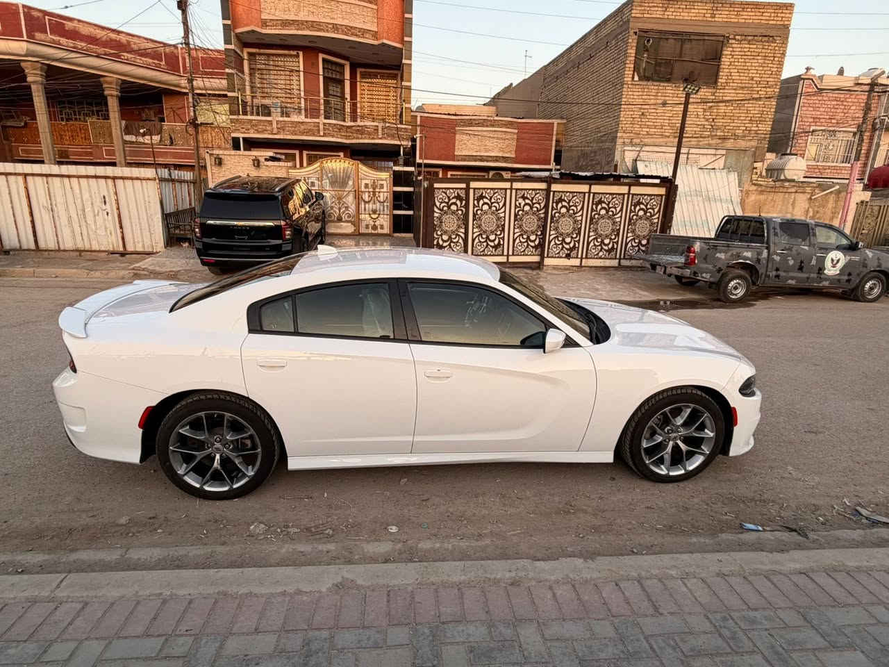 السلام عليكم
جارجر GT موديل2022 
سعة المحرك 3600
ماشية 33 الف ميل
كلين تايتل 
دخول جديد كتاب ضباط 
العنوان بغداد 

للأستفسار ‭0771 814 0694‬
